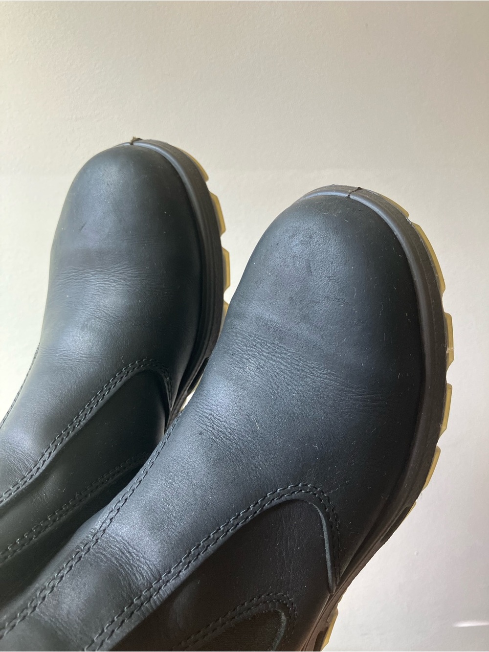 Redback Boots | Men’s Easy Escape Suede Slip On Chelsea Round Toe Work Boots - Picture 4 of 10